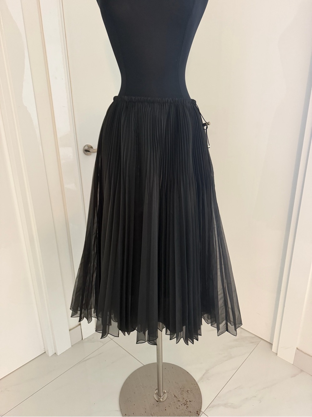 Fendi Black Pleated Midi Skirt